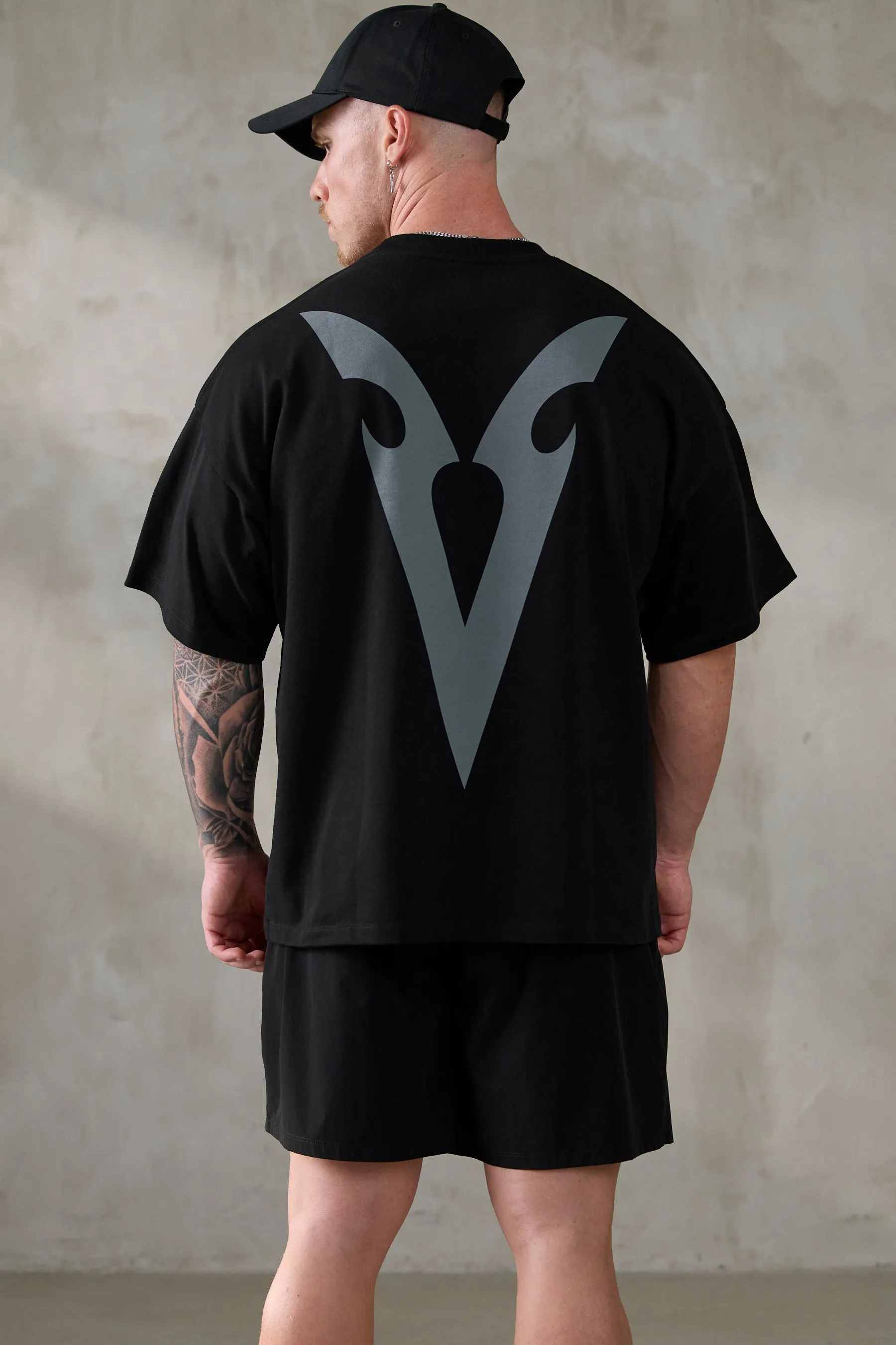 V_LYFE370 V GRAPHIC BOXY T-SHIRT - Black